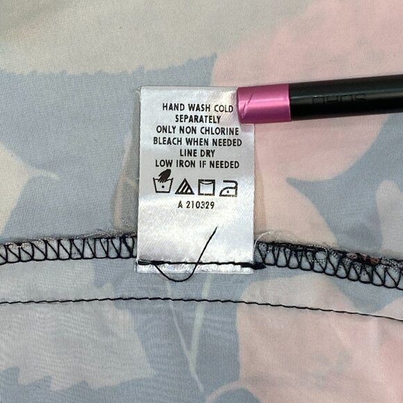 Isaac Mizrahi Leaf Print V Neck Cap Sleeve Elastic Waist Midi Dress Black Orange - Picture 13 of 13